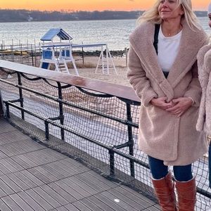 Meet your Posher, Tracey